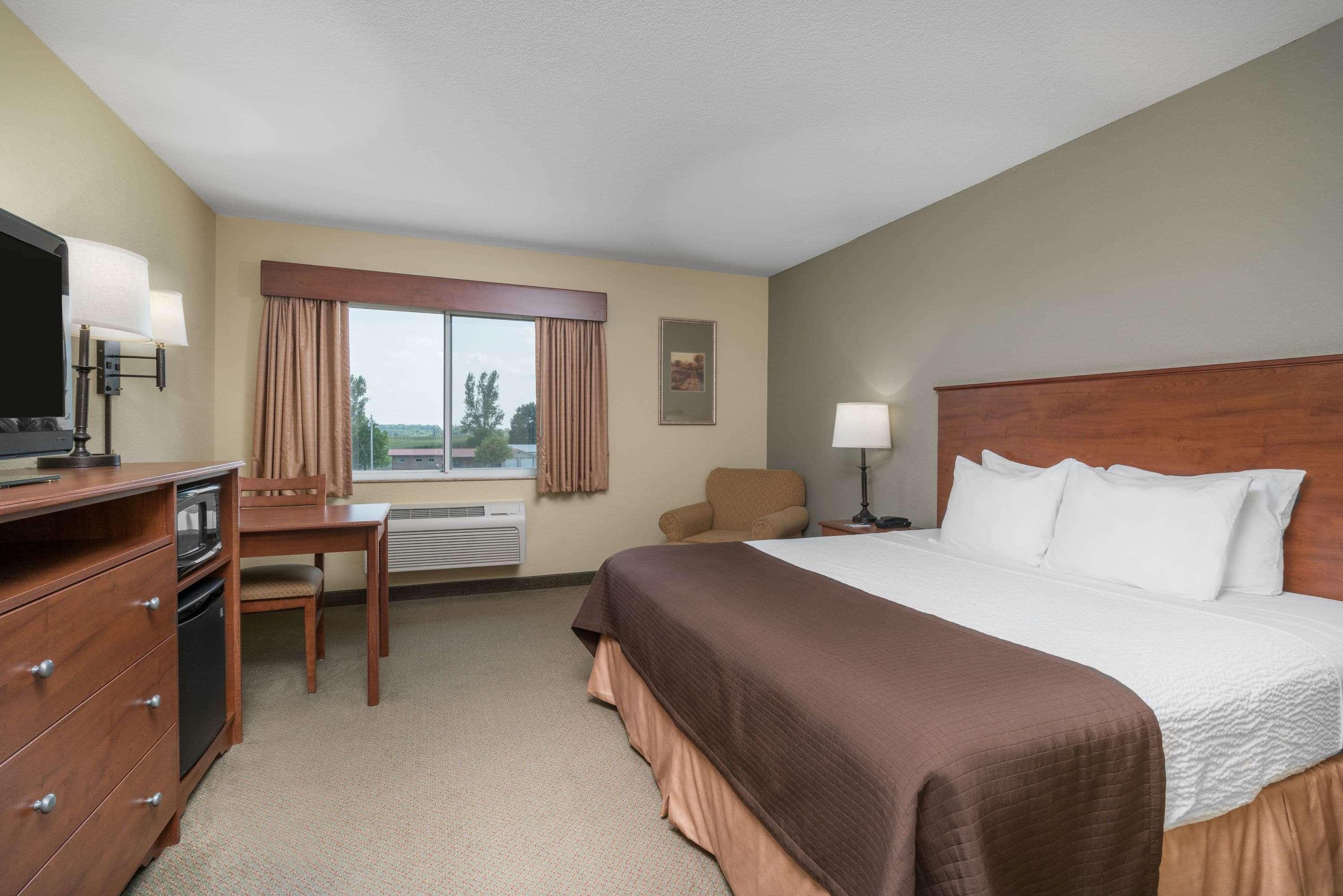 Americinn By Wyndham Newton Dış mekan fotoğraf